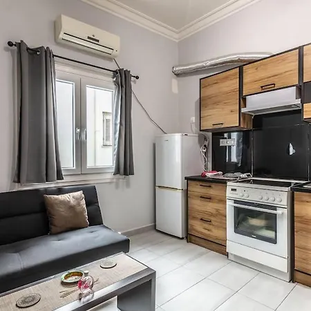 Sevalie Apt 5 * Athens